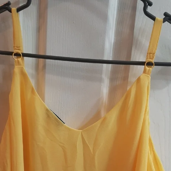 Torrid tank top
Size 0 - Picture 3 of 4